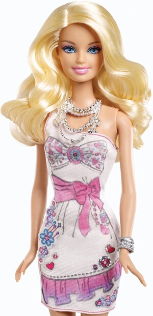 Poupée de collection Barbie en robe rose à nœud et collier argenté