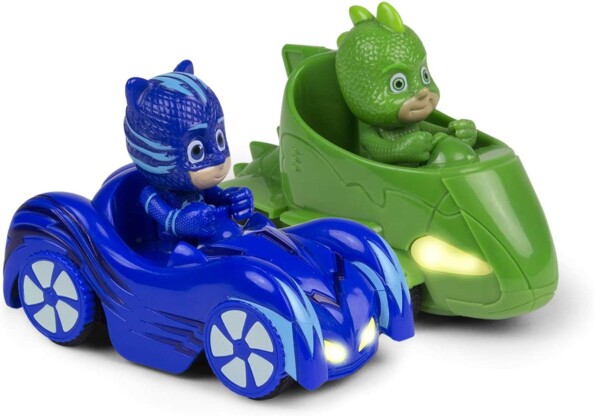 Les deux voitures PJ Masks fournies avec le circuit Speed Aventure.