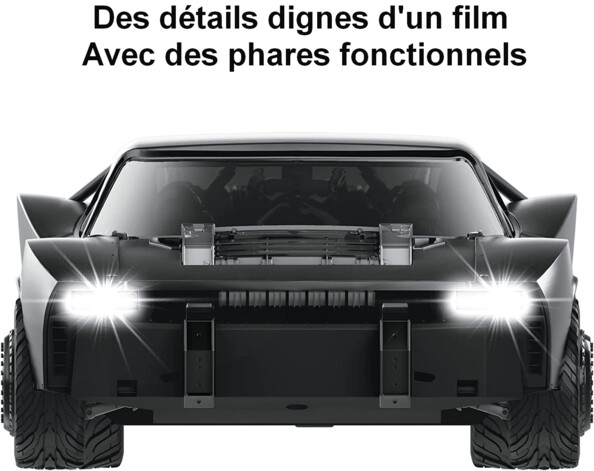 Batmobile avec phare éclairé