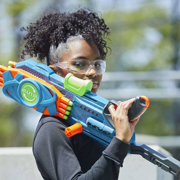 Nerf avec poignée glissière pour obtenir 8 canons supplémentaires