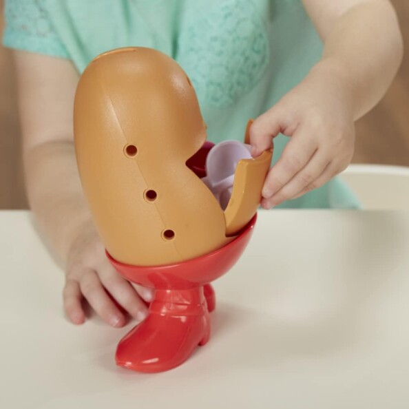 Rangement des pièces dans le dos de Madame Patate