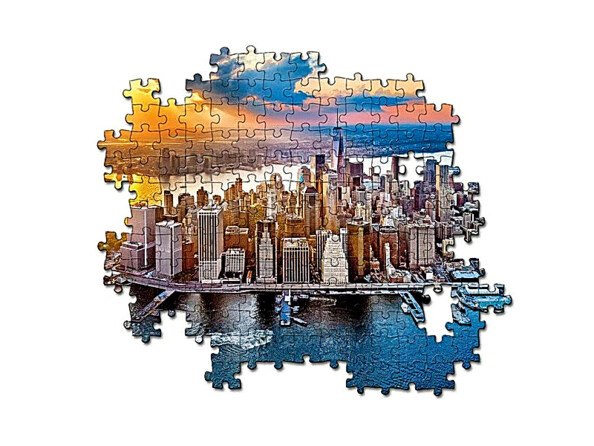 Assemblage en cours d'un puzzle 500 pièces sur la ville de New York