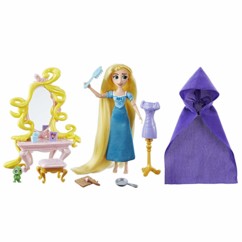 Coffret Disney coiffeuse de Raiponce avec poupée brosse vanity rose et accessoires dont Pascal le caméléon