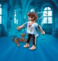 Figurine loup-garou Playmobil dans un décor gothique bleu turquoise avec voûtes, colonnes et chauves-souris