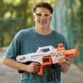 Nerf Ultra Selct dans les mains 