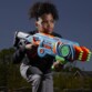 Nerf Elite 2.0 Flip 32 dispose de 32 canons pivotants. Visez, tirez, pivotez. A vous de jouer !