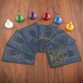 Pions en bois et cartes collector du Cluedo Signature